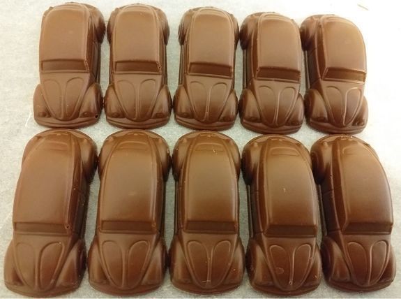 10 voitures en chocolat ALTERNATIVE au lait (sans lait) BIO vegan sans allergènes Exquidia : 88g