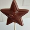 1 SUCETTE ÉTOILE SMILEY en chocolat ALTERNATIVE au lait (sans lait) BIO vegan sans allergènes Exquidia : 24g